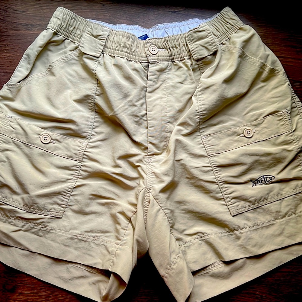 Aftco Men’s Khaki Shorts Size 32 Good Condition